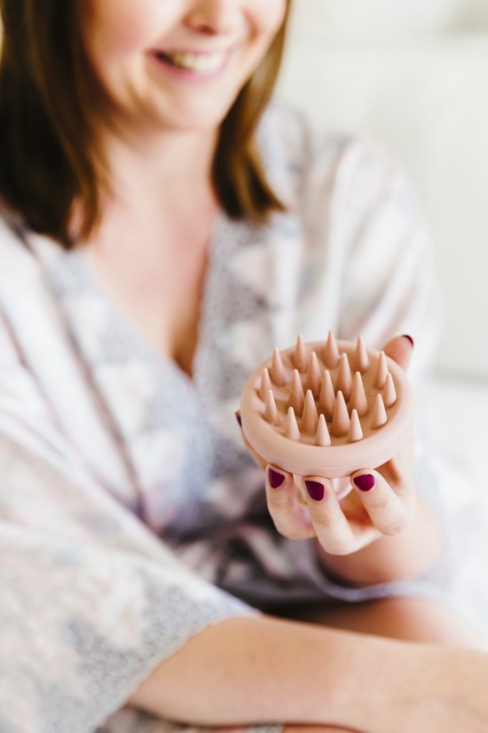Soft Exfoliating Scalp Massage Brush